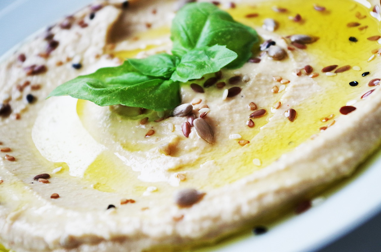 How to Make Flavorful Hummus from Scratch